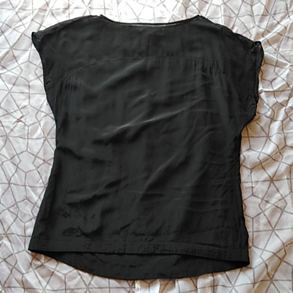 Trouve black top